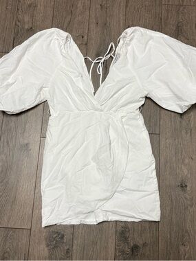 White puff sleeve, mini dress preppy